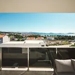 Ocean Breeze - Meerblick - Zwei Kuechen فيلة شيبينيك