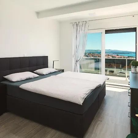 Ocean Breeze - Meerblick - Zwei Kuechen Sibenik