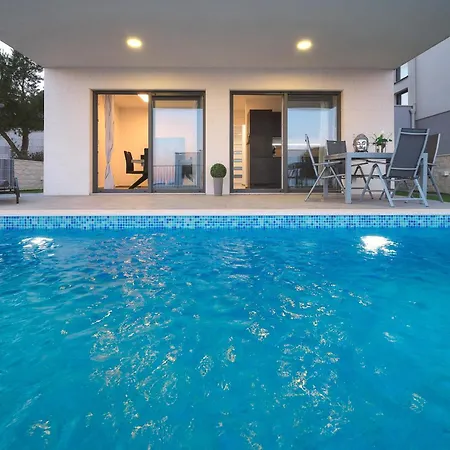 וילה Ocean Breeze - Meerblick - Zwei Kuechen שיבניק