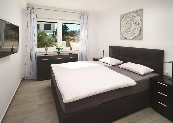 וילה Ocean Breeze - Meerblick - Zwei Kuechen שיבניק