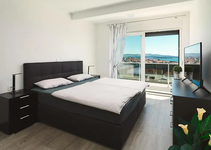 Ocean Breeze - Meerblick - Zwei Kuechen שיבניק