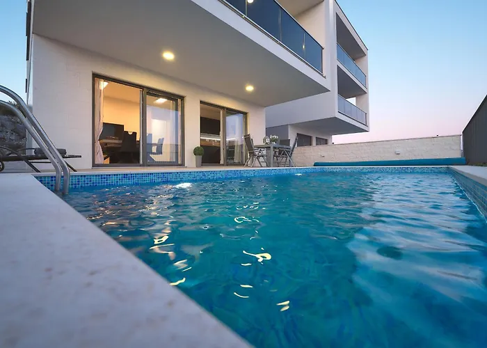 Ocean Breeze - Meerblick - Zwei Kuechen וילה שיבניק