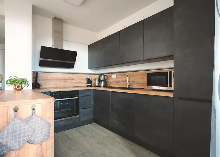 Ocean Breeze - Meerblick - Zwei Kuechen שיבניק