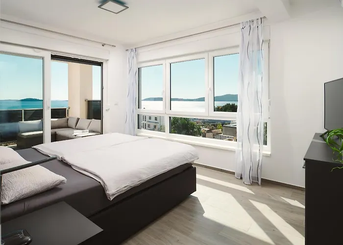 Ocean Breeze - Meerblick - Zwei Kuechen שיבניק