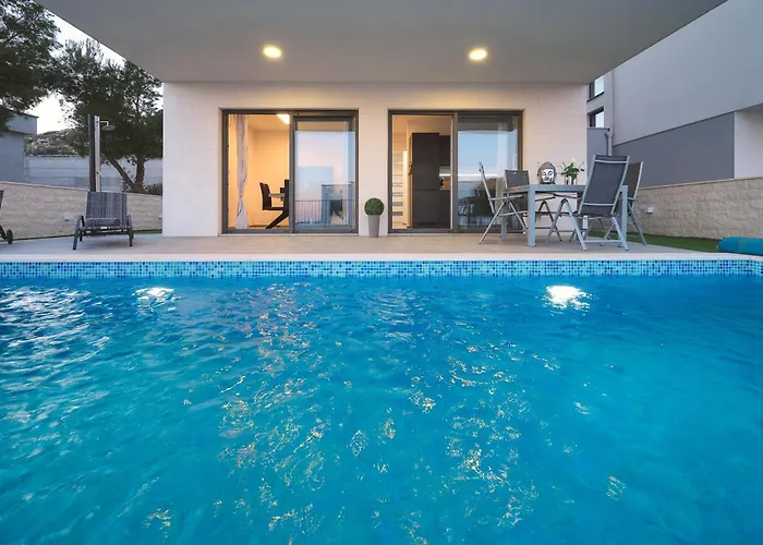 וילה Ocean Breeze - Meerblick - Zwei Kuechen שיבניק