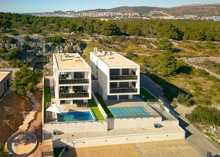 Ocean Breeze - Meerblick - Zwei Kuechen שיבניק