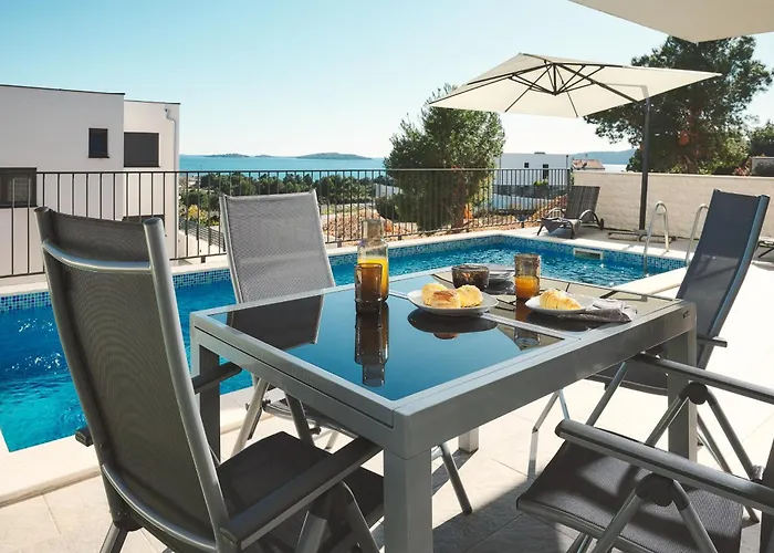 Ocean Breeze - Meerblick - Zwei Kuechen וילה שיבניק